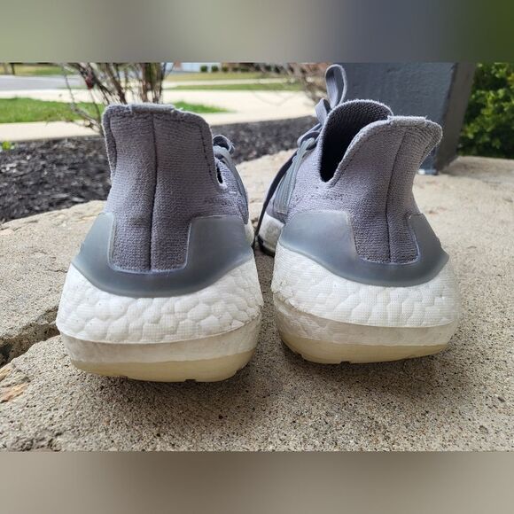 Adidas Women's Shoes Ultraboost 21 Running Size 6.5 Gray - Picture 3 of 10
